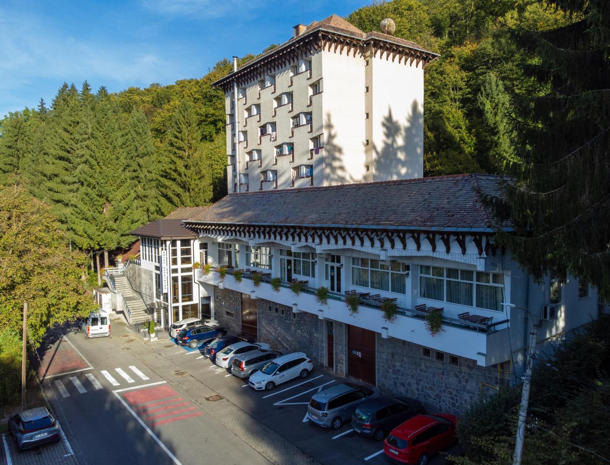 Hotel Hefaistos - Совата Екстериор снимка