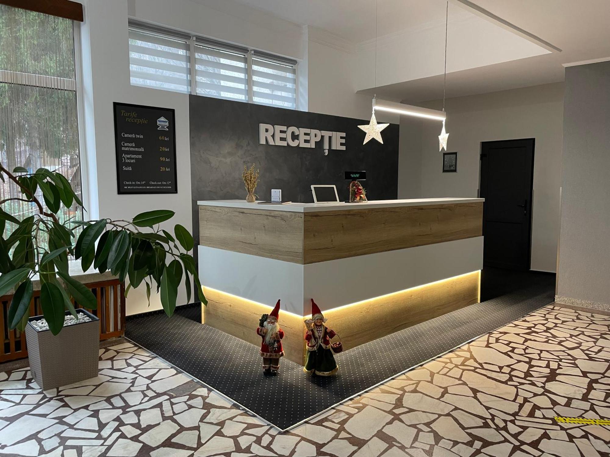 Hotel Hefaistos - Совата Екстериор снимка